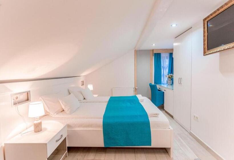 اتاق کلاسیک چهارنفره, Restaurant Kriva ćuprija