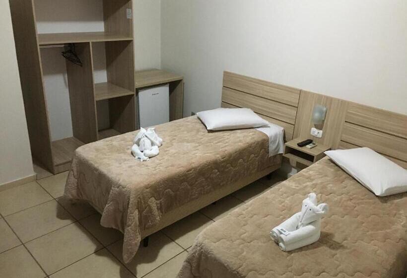 غرفة سوبيريور, Fontana