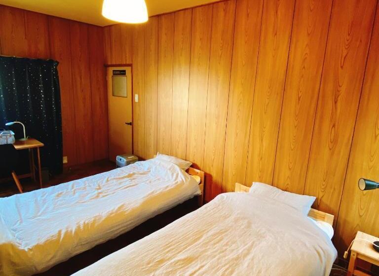 Трежместный Номер Economy, Mooi Guesthouse 日新町