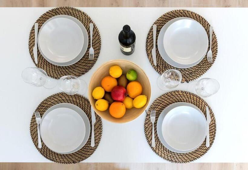 استودیوی استاندارد, Residence La Torre