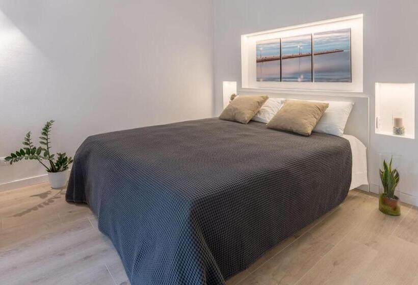 استودیوی سوپریور, Residence La Torre