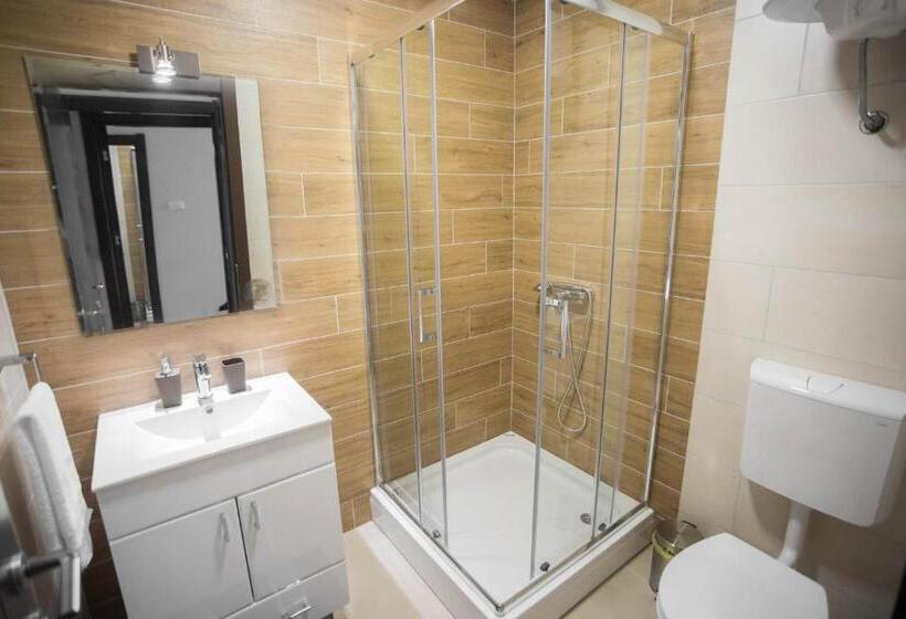 اتاق استاندارد, Centar Lux 2