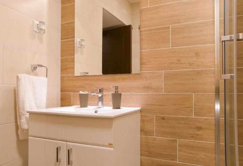 اتاق استاندارد, Centar Lux 2