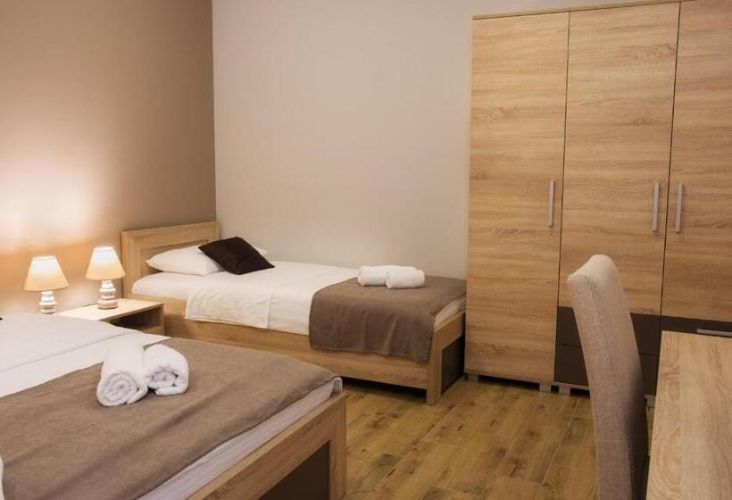 آپارتمان 1 خوابه همکف, Centar Lux 2