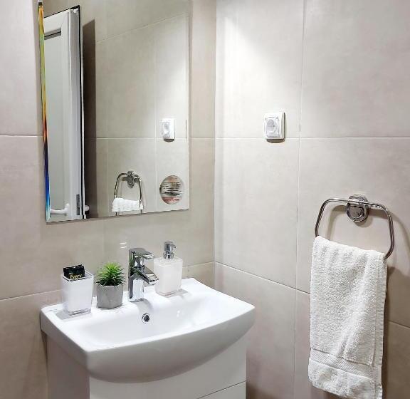 استودیوی لوکس, Centar Lux 2