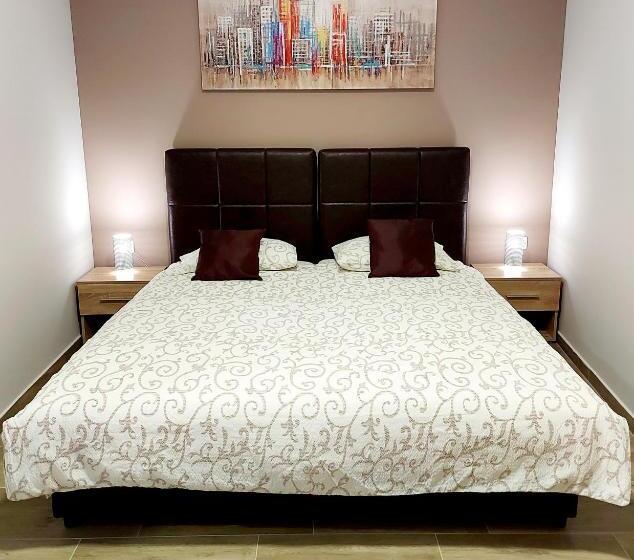 استودیوی لوکس, Centar Lux 2