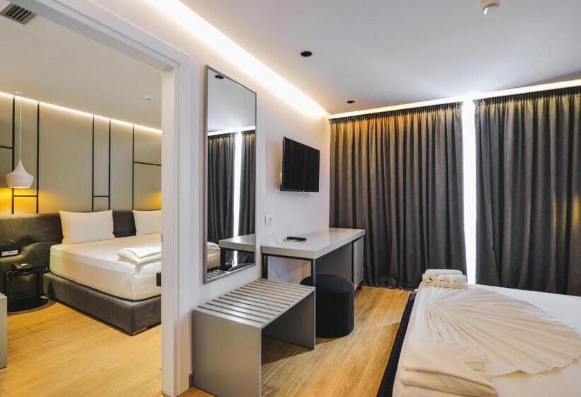 Family Suite, Sole Mare