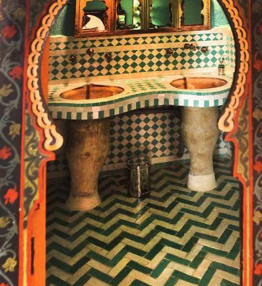 标准三人间, Riad Lune Et Soleil