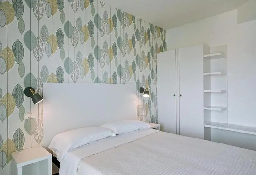 プールビュースタンダードルーム, Solemare Hotel E Residence
