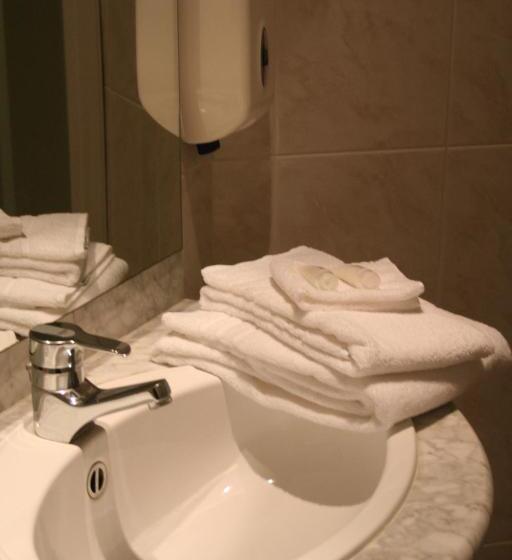 חדר סטנדרט לשלושה, B&b Geste D' Alice