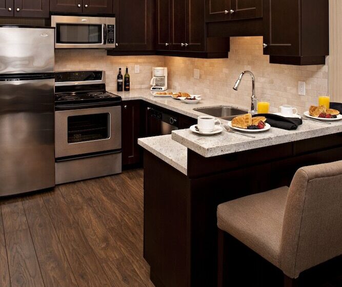 带3个卧室的公寓, Delta Hotels By Marriott Grand Okanagan Resort