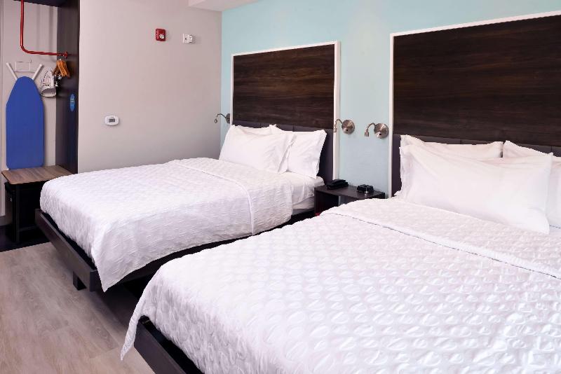 جناح سرير كينج, Holiday Inn & Suites Montreal Airport, An Ihg