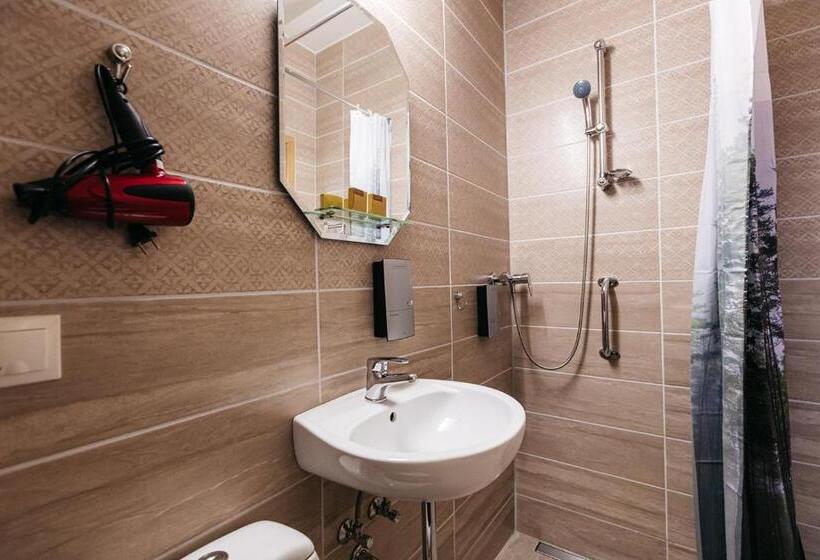 اتاق استاندارد, Jaunmoku Palace Complex