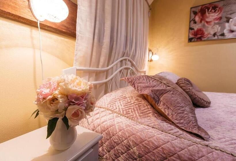 اتاق دوبلکس, Jaunmoku Palace Complex