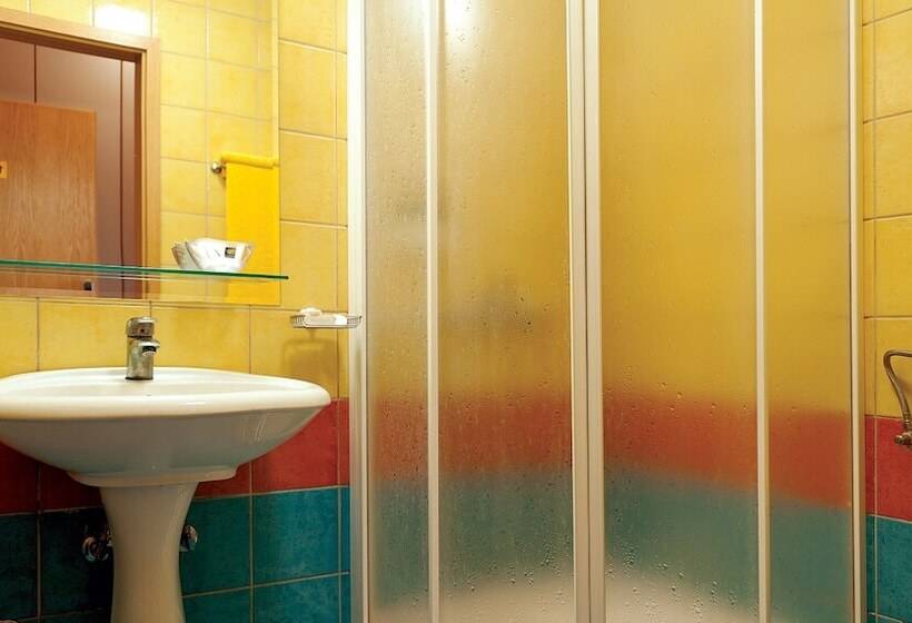 اتاق استاندارد, Leonardo