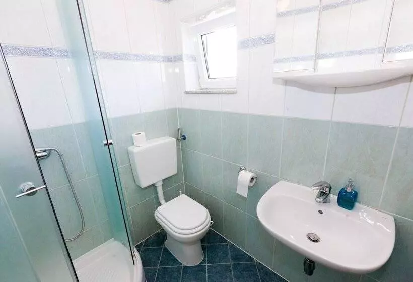 バルコニー付きスタンダードルーム, Plitvice Pension Perisic