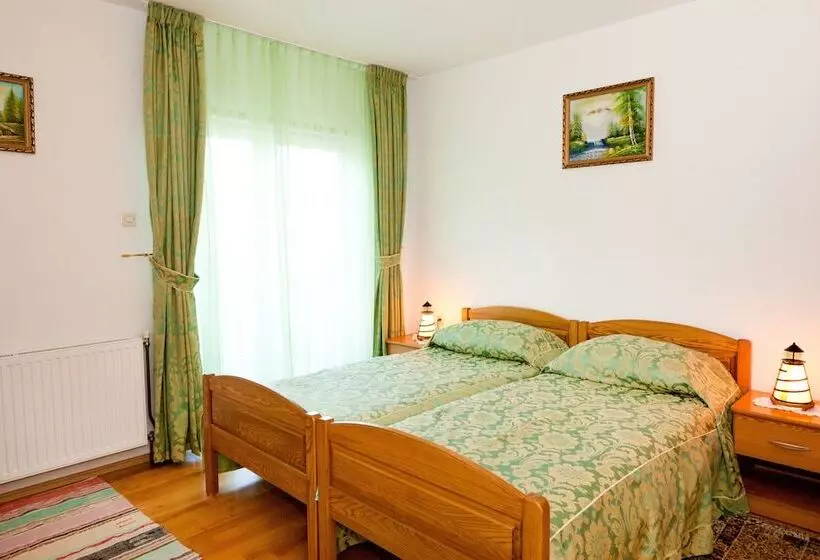 バルコニー付きスタンダードルーム, Plitvice Pension Perisic