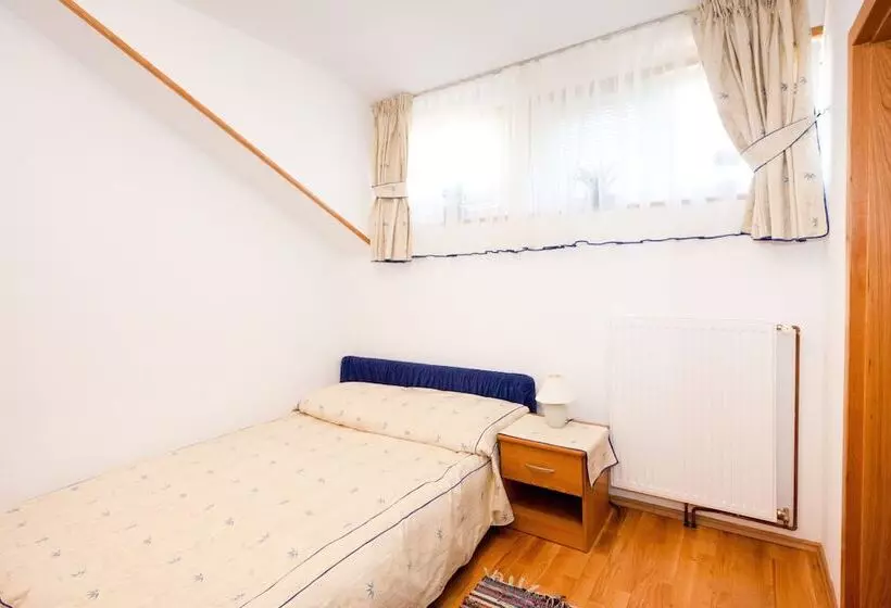 バルコニー付きスタンダードルーム, Plitvice Pension Perisic