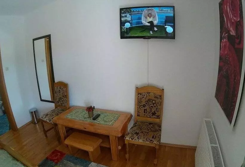 バルコニー付きスタンダードルーム, Plitvice Pension Perisic