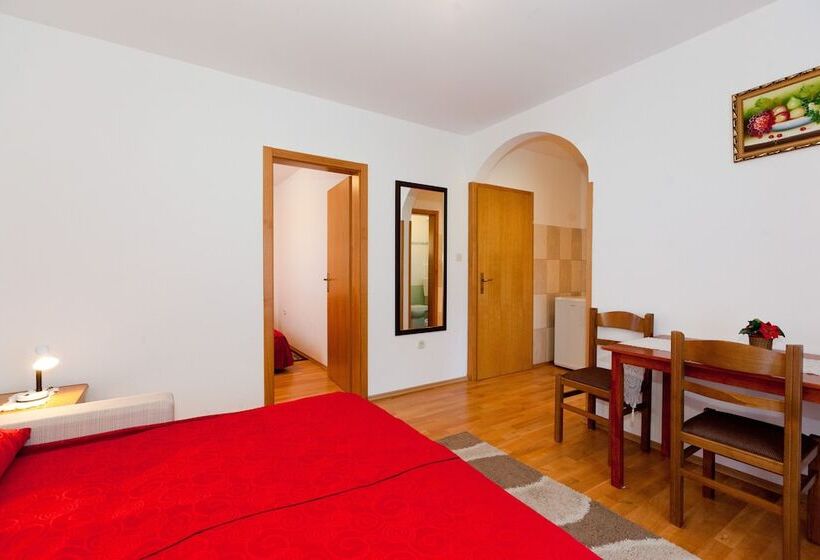 דירה בת חדר שינה 1 עם מרפסת, Plitvice Pension Perisic