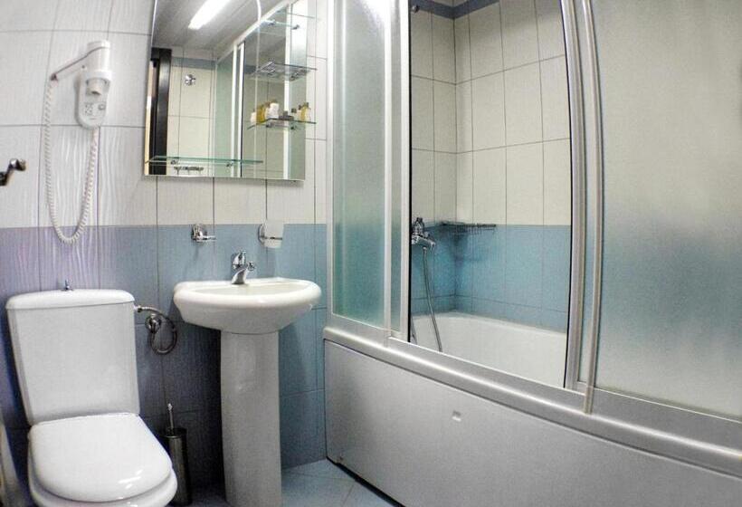 اتاق خانوادگی, Royal View Hotel And Spa