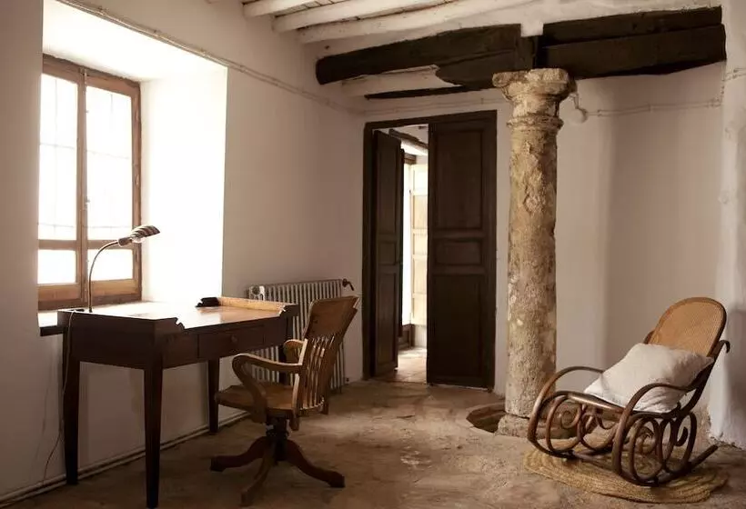 Perhesviitti, Cortijo Del Marques