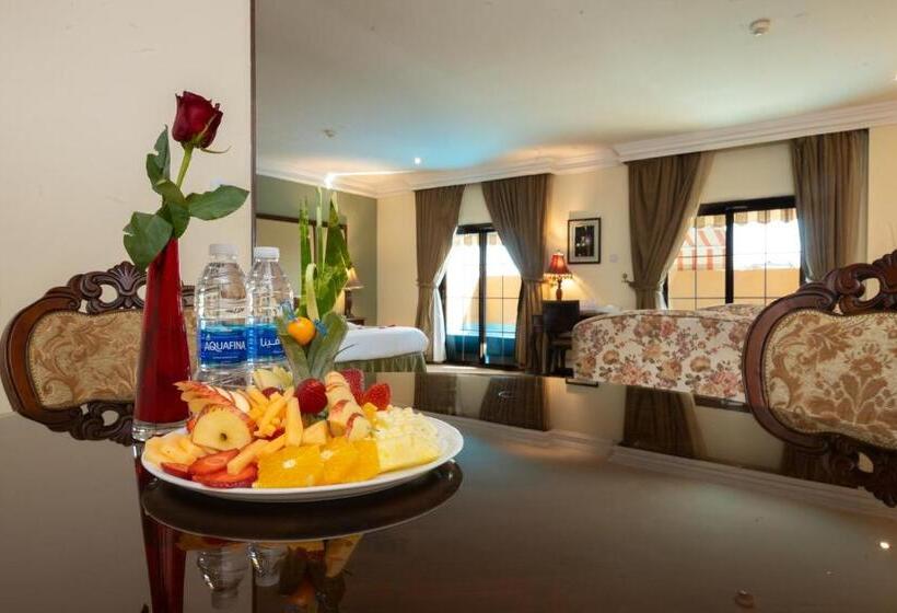 سوییت خانوادگی, The Convention Center & Royal Suites