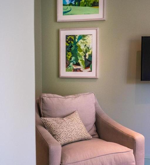 스탠다드 룸, The Crown Inn