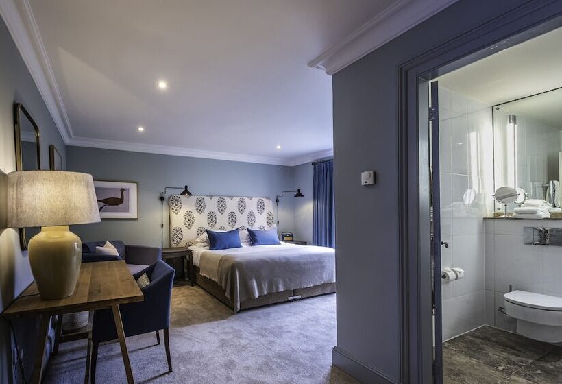 수피리어 룸, The Crown Inn