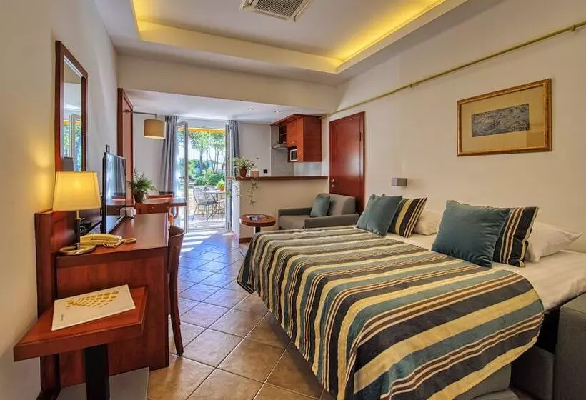 コンフォートワンルーム, Zaton Holiday Resort