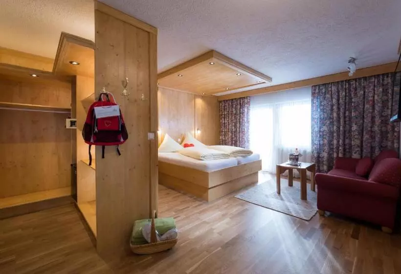 اتاق استاندارد با بالکن, Hubertushof   Ihr Hotel Mit Herz