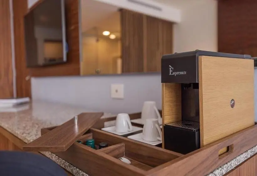 Suite with Hot Tub
