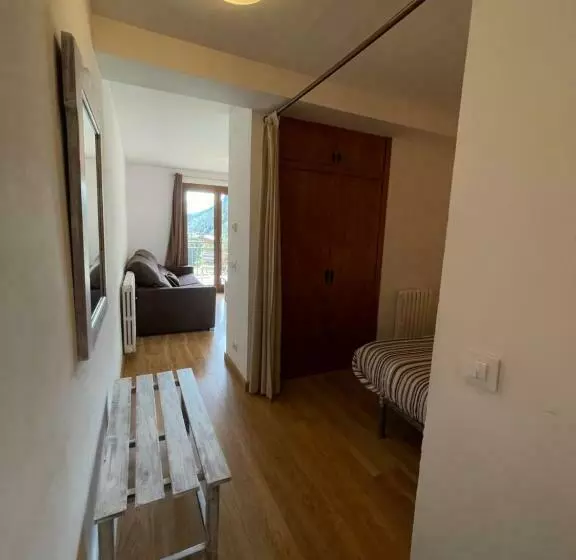 1 Bedroom Apartment Mountain View, Aparthotel Sant Andreu