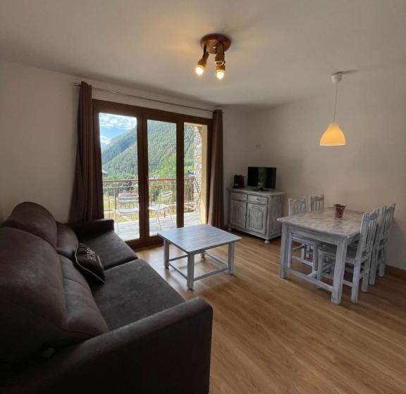 1 Bedroom Apartment Mountain View, Aparthotel Sant Andreu