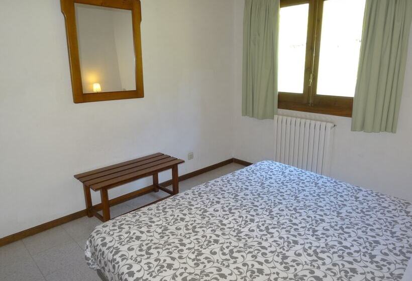 2 Bedrooms Apartment Mountain View, Aparthotel Sant Andreu