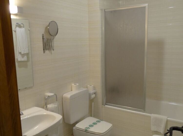 1 Bedroom Apartment Mountain View, Aparthotel Sant Andreu