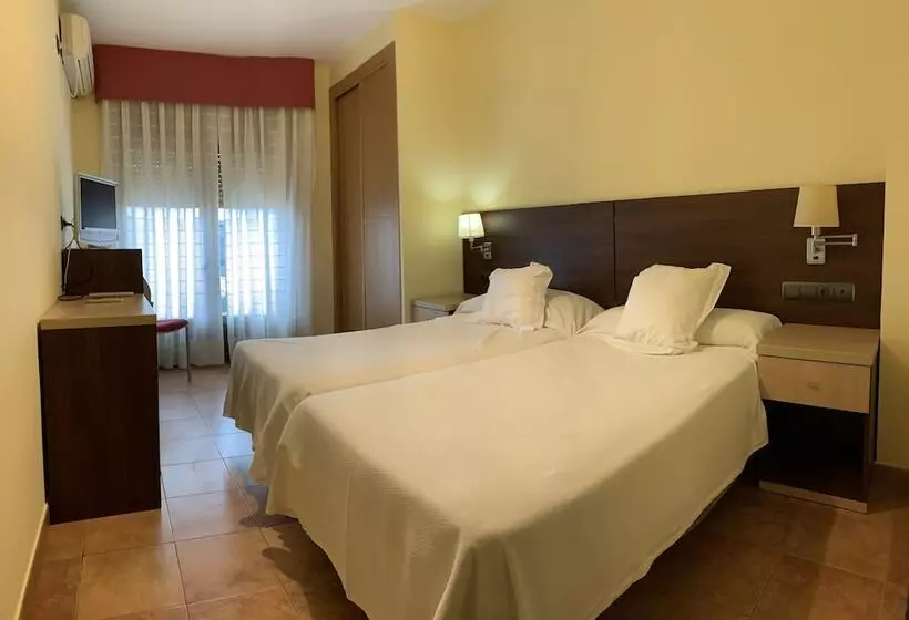Camera Standard, Hostal Monasterio De Rueda