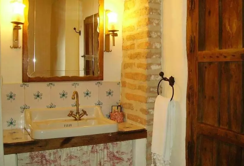 اتاق استاندارد, Boutique Condes Fúcares