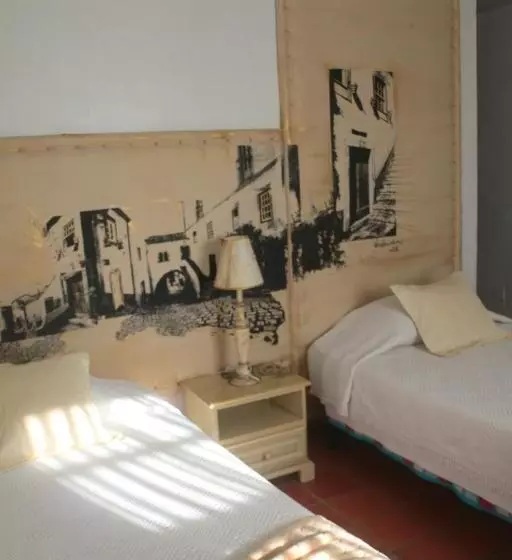 اتاق استاندارد سه نفره, Casa Do Relogio