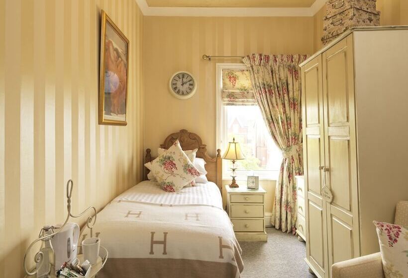 חדר דלוקס יחיד, Howarth House