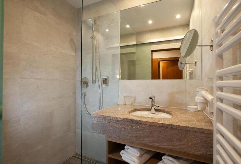 四人标准间, Landgasthof Jagerwirt