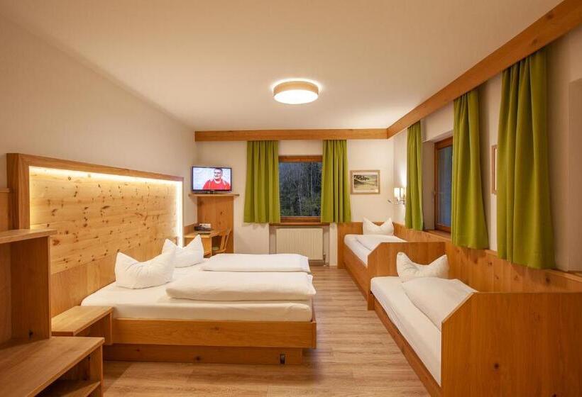 Четырехместный Номер Стандарт, Landgasthof Jagerwirt