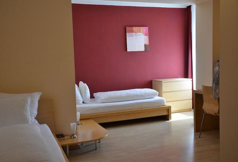 スタンダードルーム, Maria