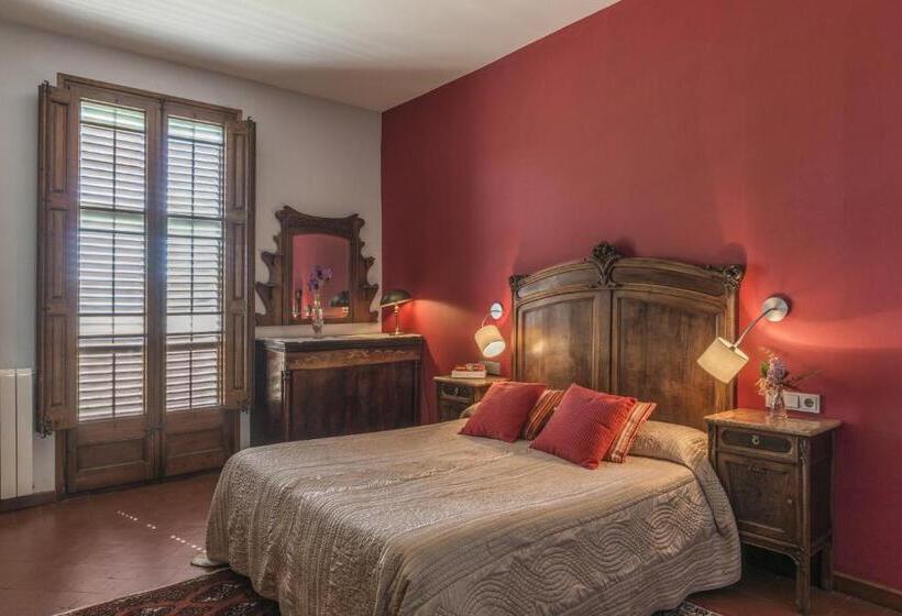 스탠다드 룸, Monumento Can Garay