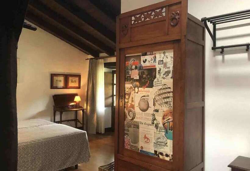 חדר סטנדרט לשלושה, Rural Natxiondo