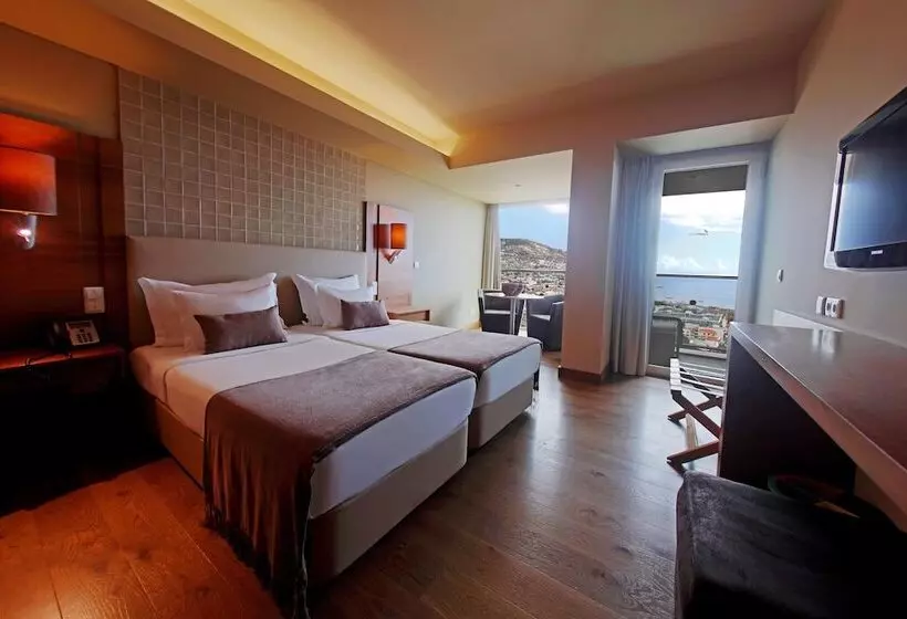 اتاق استاندارد با چشم‌انداز دریا, The Views Baia - Adults Only