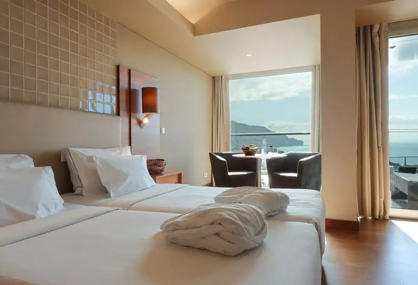 اتاق سوپریور با چشم‌انداز دریا, The Views Baia - Adults Only