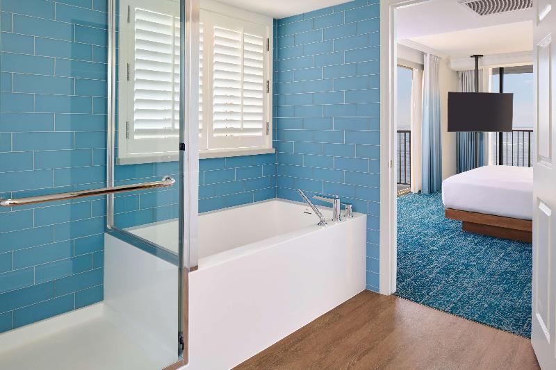 سوییت, The Views Baia - Adults Only