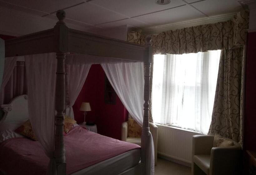 Номер Стандарт, Tower House 1066