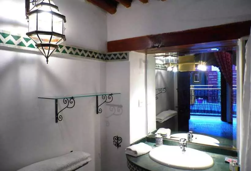 سوییت خانوادگی, Riad A La Belle Etoile